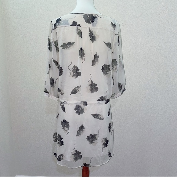 Club Monaco 100% Silk Mini Dress Size 6 - Picture 2 of 4